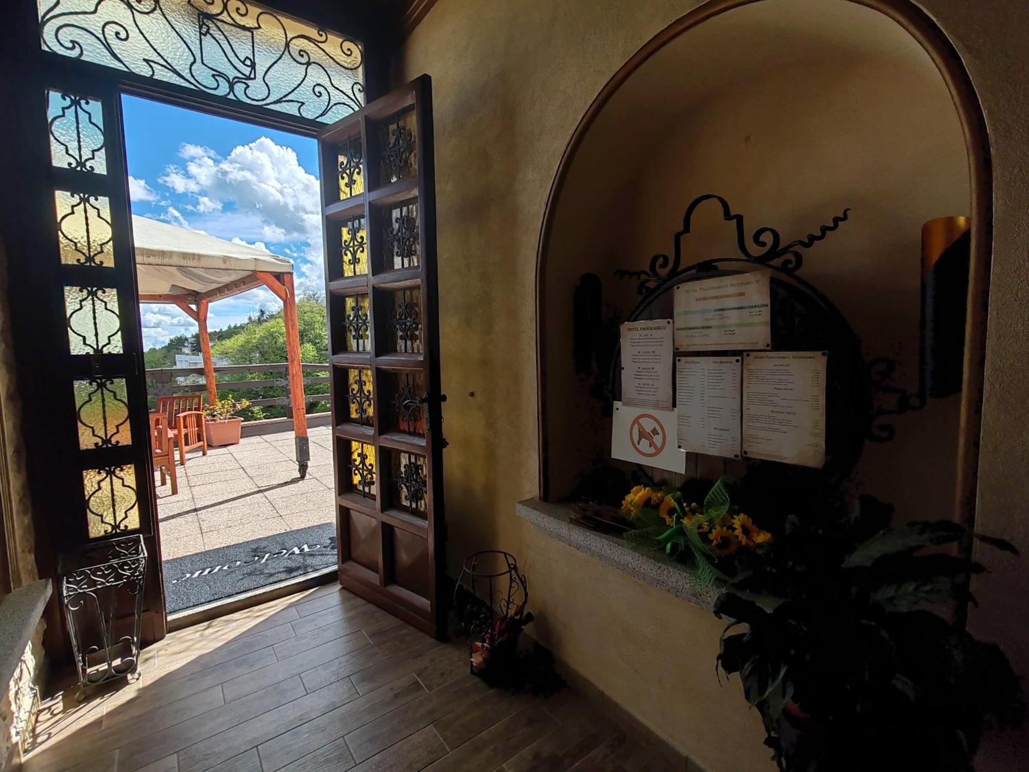 Hotel Panoramico Lago D'Orta (Adults Only) 마돈나 델 사소 외부 사진