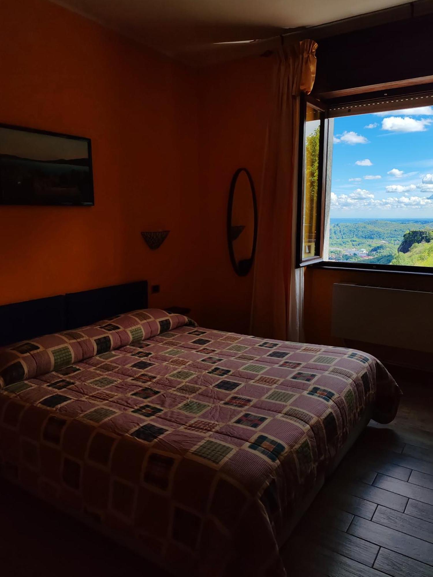 Hotel Panoramico Lago D'Orta (Adults Only) 마돈나 델 사소 외부 사진