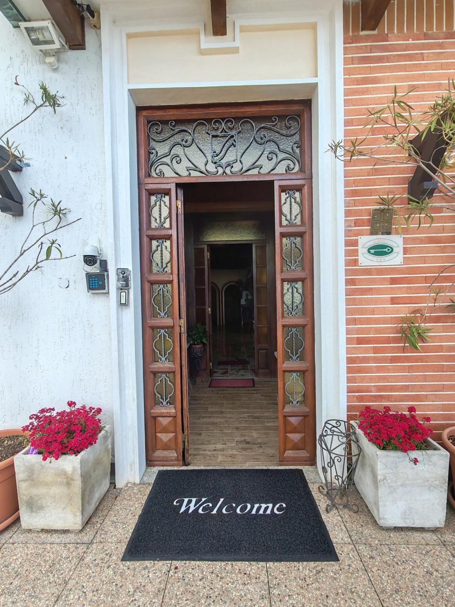 Hotel Panoramico Lago D'Orta (Adults Only) 마돈나 델 사소 외부 사진