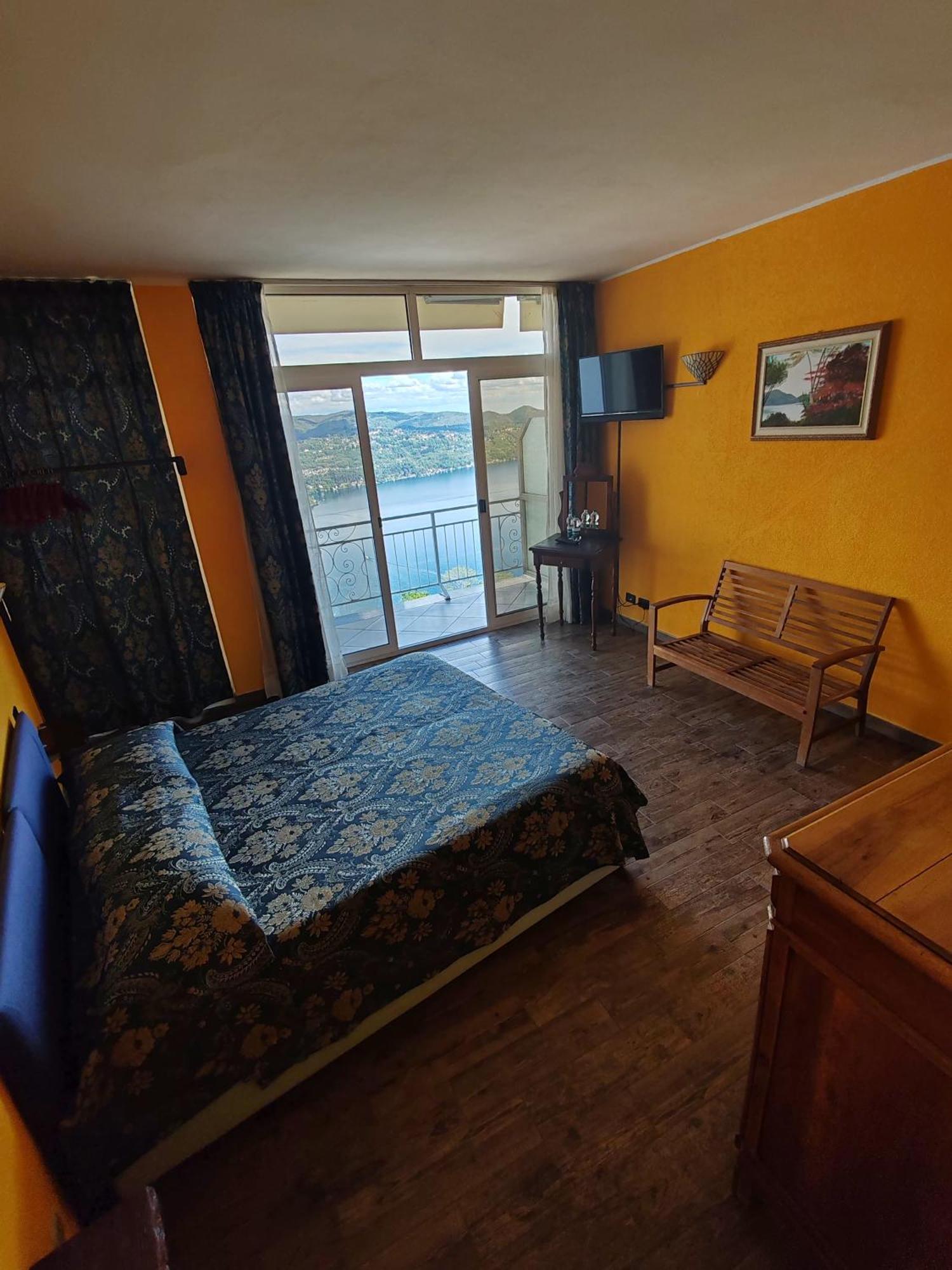 Hotel Panoramico Lago D'Orta (Adults Only) 마돈나 델 사소 외부 사진