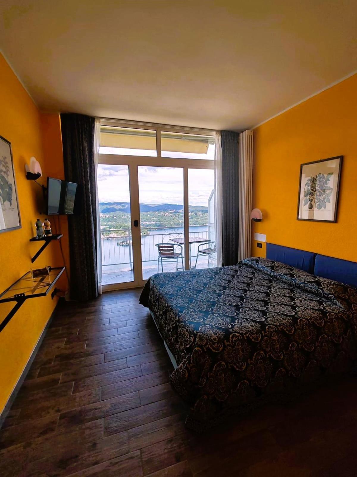 Hotel Panoramico Lago D'Orta (Adults Only) 마돈나 델 사소 외부 사진