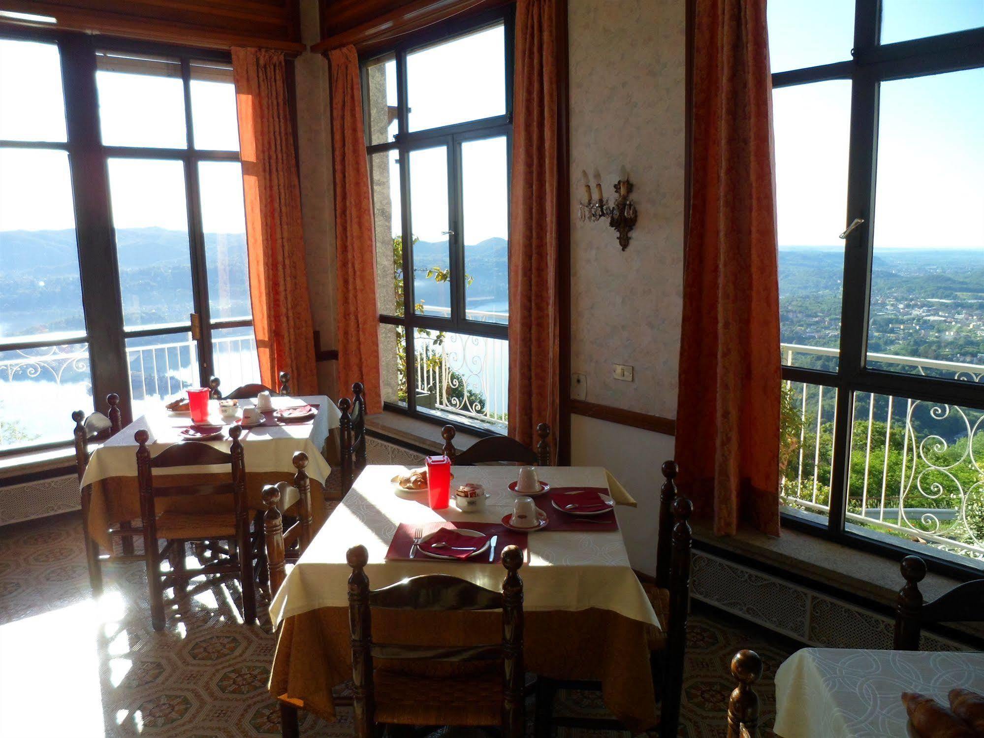 Hotel Panoramico Lago D'Orta (Adults Only) 마돈나 델 사소 외부 사진