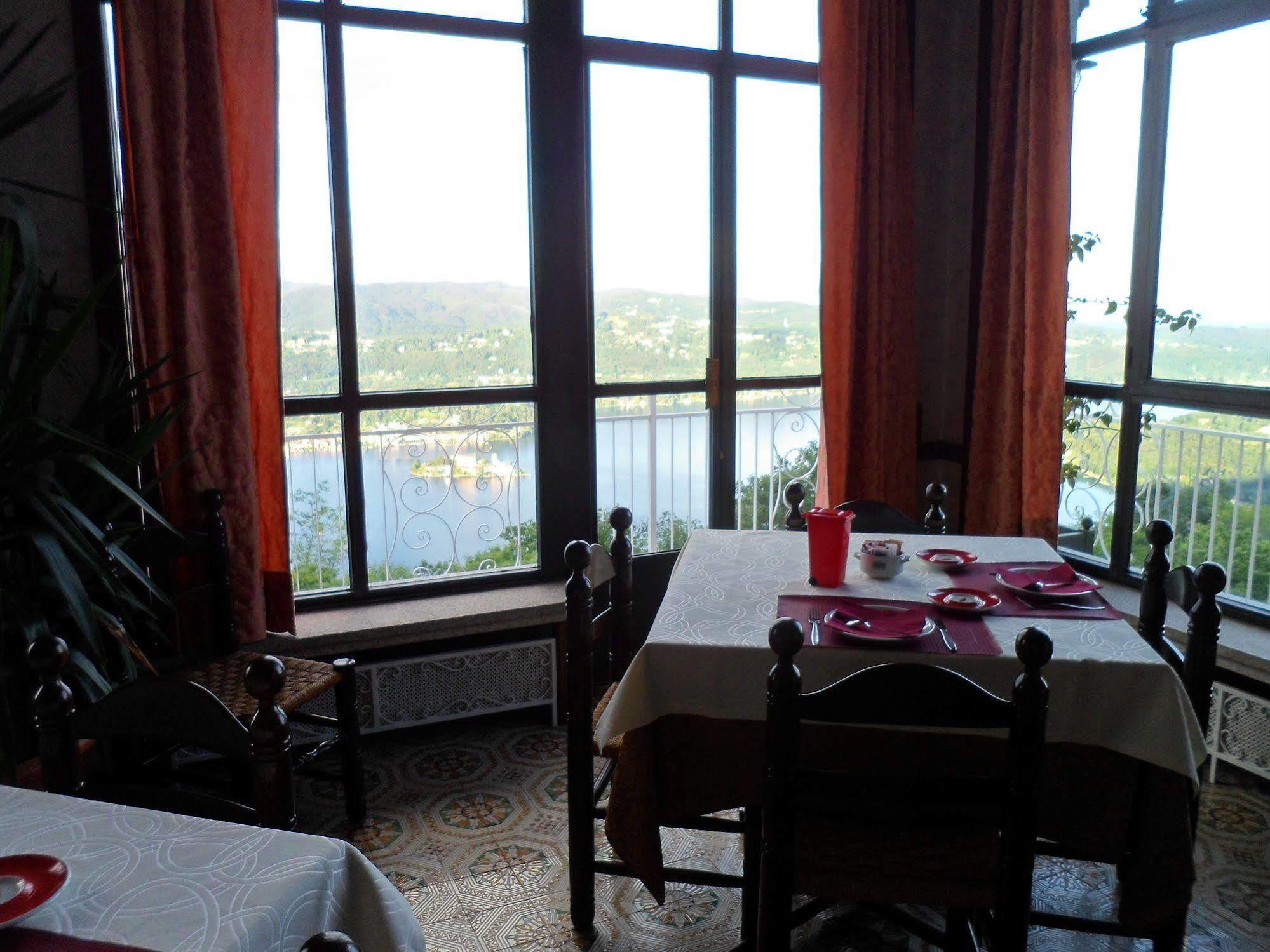 Hotel Panoramico Lago D'Orta (Adults Only) 마돈나 델 사소 외부 사진